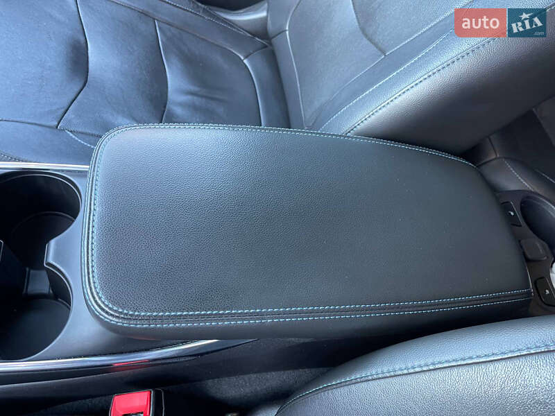 Хетчбек Chevrolet Volt 2017 в Луцьку