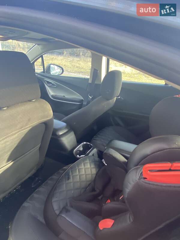 Хетчбек Chevrolet Volt 2015 в Запоріжжі фото 8 Хетчбек Chevrolet Volt 2015 в Запоріжжі