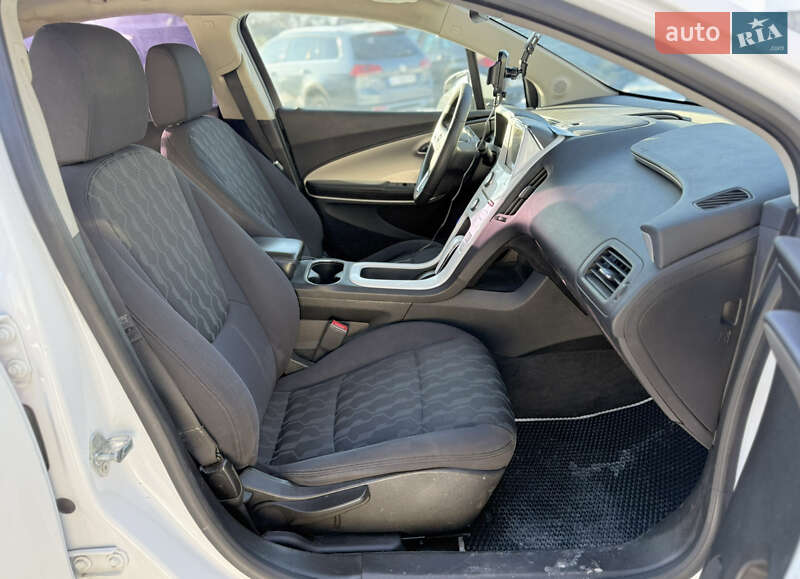 Хетчбек Chevrolet Volt 2013 в Києві