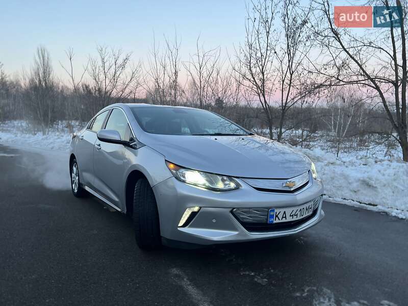 Хетчбек Chevrolet Volt 2016 в Києві
