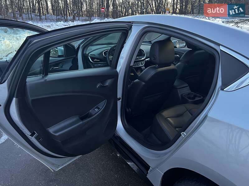 Хетчбек Chevrolet Volt 2016 в Києві