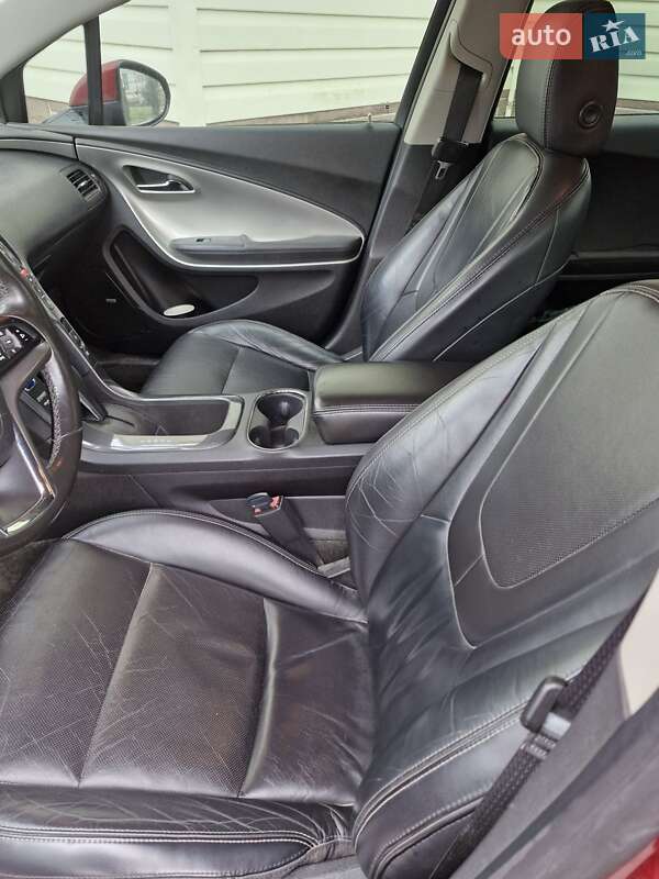 Хэтчбек Chevrolet Volt 2011 в Овидиополе