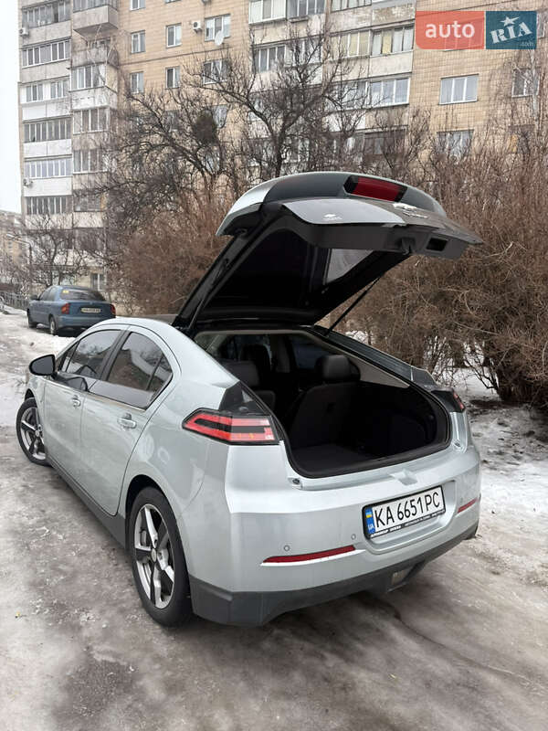Хетчбек Chevrolet Volt 2011 в Києві фото 3 Хетчбек Chevrolet Volt 2011 в Києві