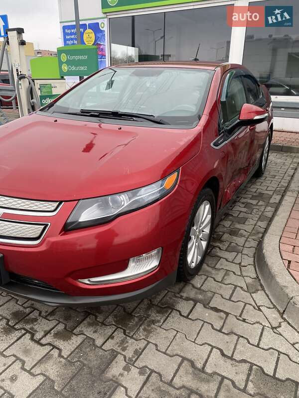 Хэтчбек Chevrolet Volt 2014 в Виннице