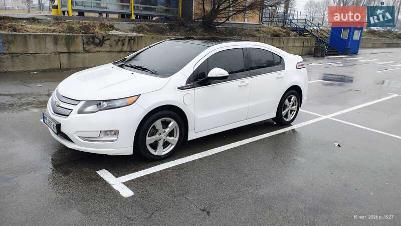 Хетчбек Chevrolet Volt 2011 в Дніпрі