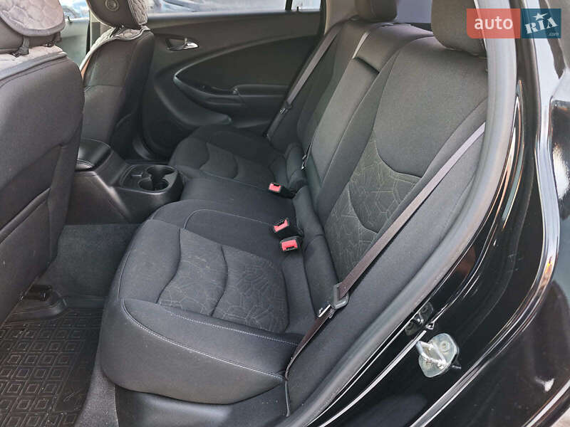 Хэтчбек Chevrolet Volt 2016 в Харькове фото 6 Хэтчбек Chevrolet Volt 2016 в Харькове