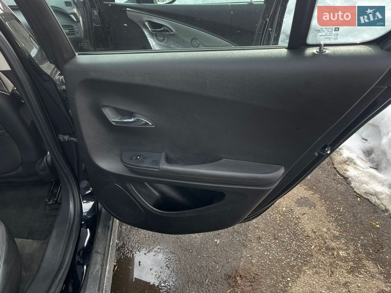 Хетчбек Chevrolet Volt 2011 в Чернігові