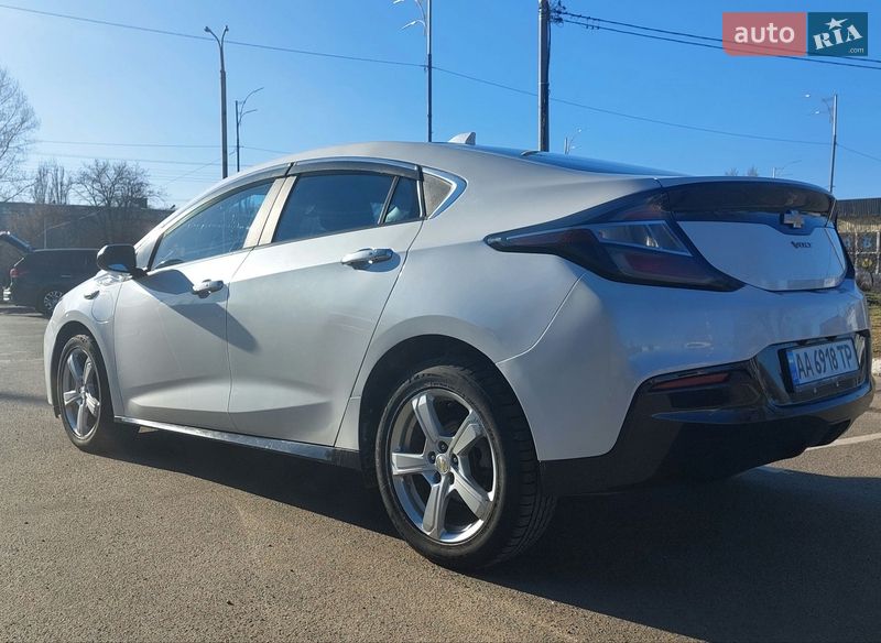 Хэтчбек Chevrolet Volt 2015 в Киеве фото 2 Хэтчбек Chevrolet Volt 2015 в Киеве