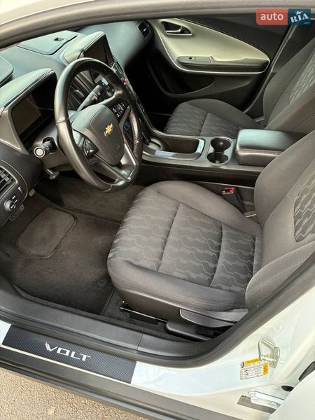 Хэтчбек Chevrolet Volt 2013 в Харькове