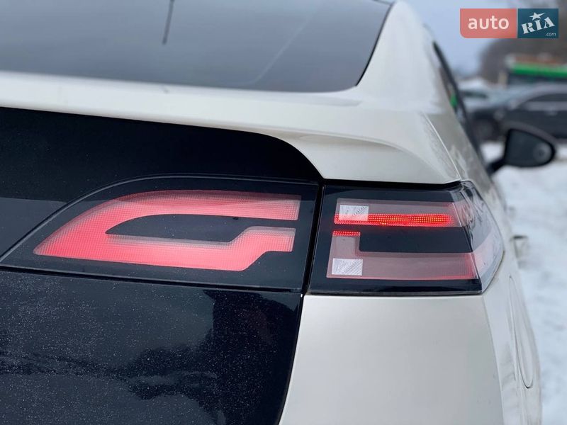 Хэтчбек Chevrolet Volt 2012 в Киеве