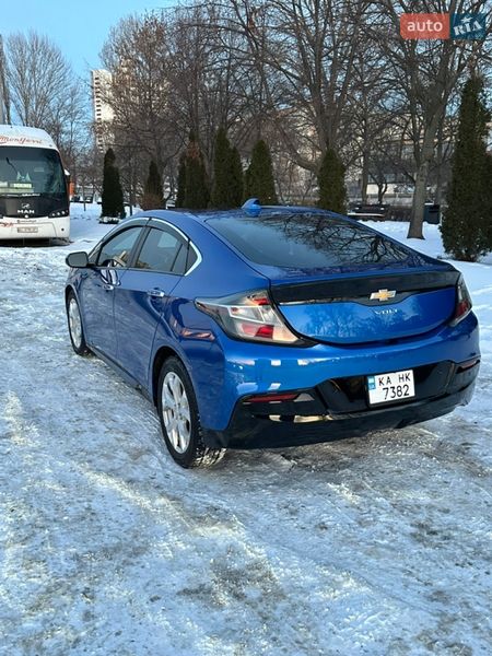 Хэтчбек Chevrolet Volt 2017 в Киеве