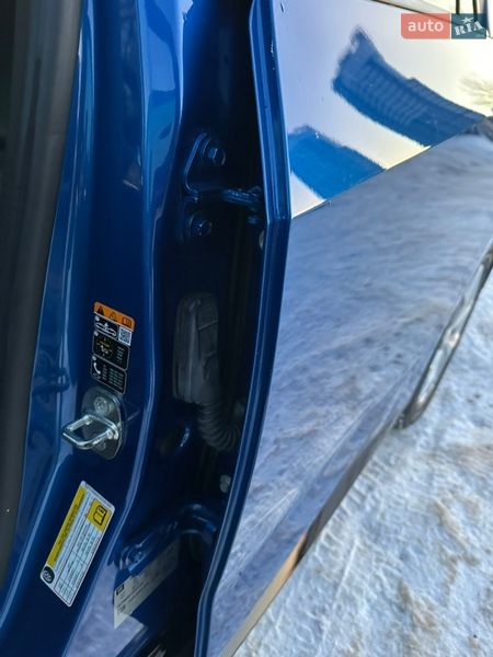 Хэтчбек Chevrolet Volt 2017 в Киеве