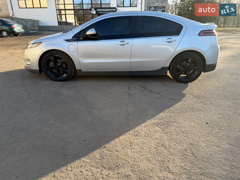 Хэтчбек Chevrolet Volt 2011 в Харькове
