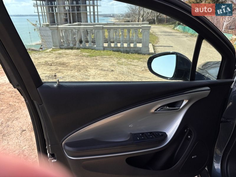 Хэтчбек Chevrolet Volt 2012 в Одессе