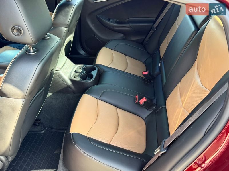 Хэтчбек Chevrolet Volt 2016 в Одессе