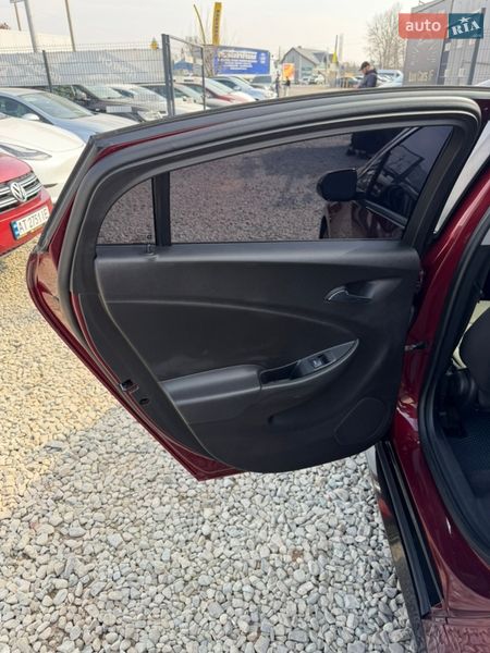 Хэтчбек Chevrolet Volt 2015 в Ивано-Франковске