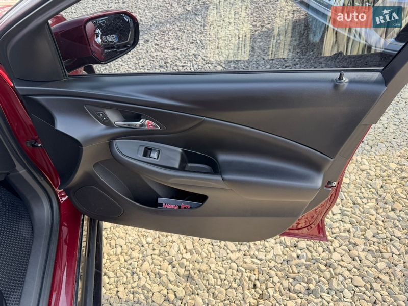 Хэтчбек Chevrolet Volt 2015 в Ивано-Франковске