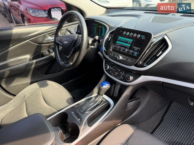 Хэтчбек Chevrolet Volt 2015 в Ивано-Франковске
