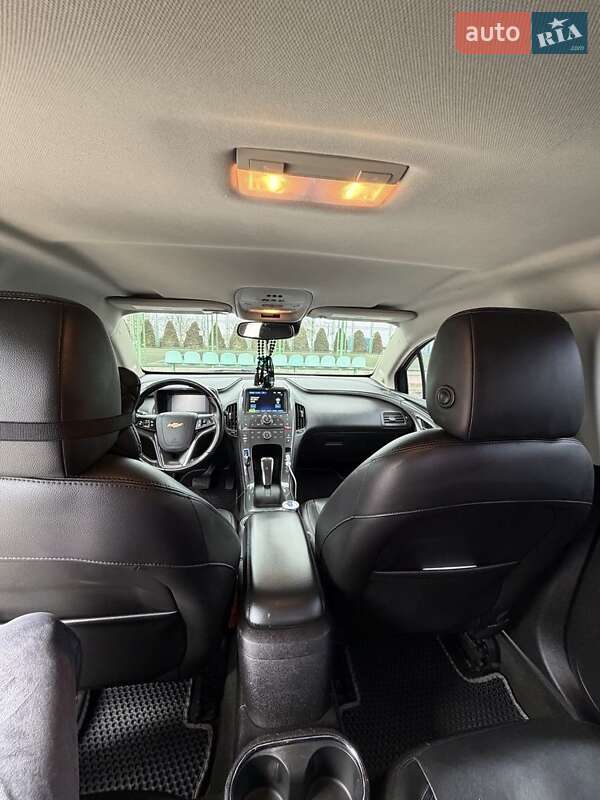 Хэтчбек Chevrolet Volt 2012 в Черкассах