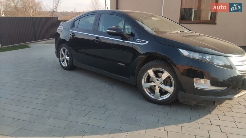 Хэтчбек Chevrolet Volt 2012 в Львове