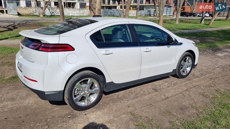Хэтчбек Chevrolet Volt 2015 в Одессе