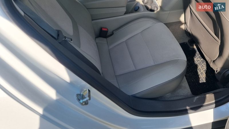 Хэтчбек Chevrolet Volt 2015 в Одессе