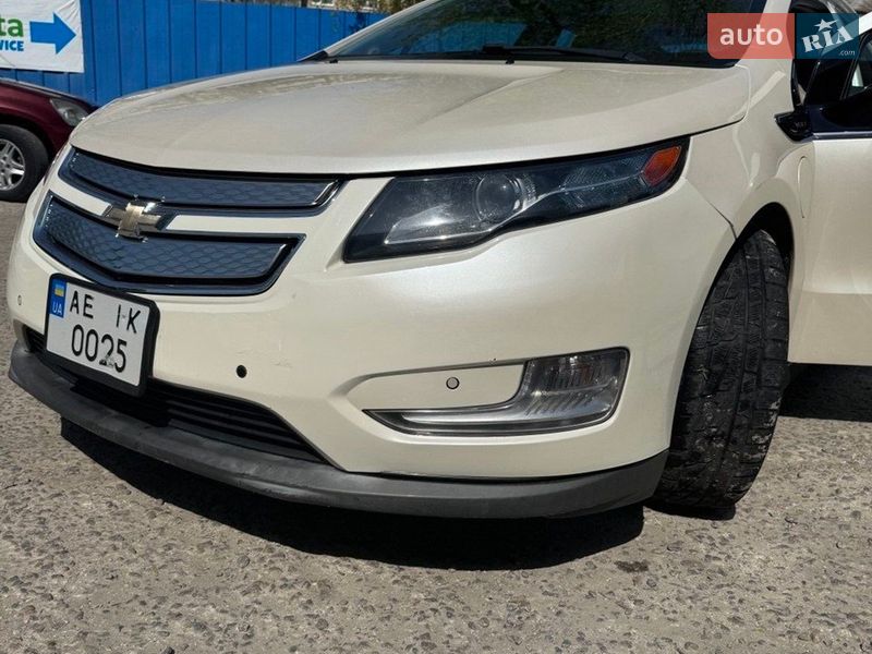 Хэтчбек Chevrolet Volt 2013 в Никополе