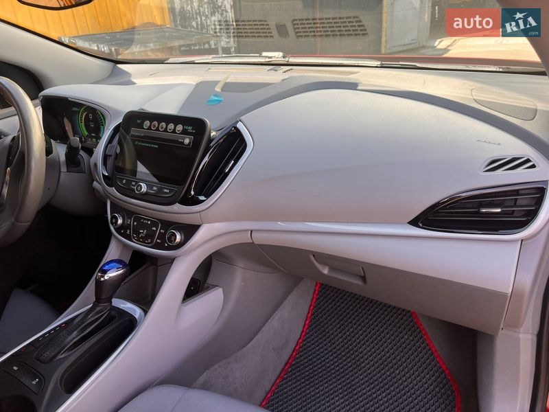 Хетчбек Chevrolet Volt 2015 в Черкасах