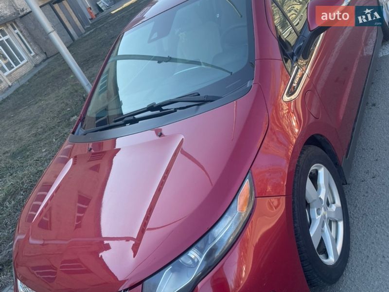 Хэтчбек Chevrolet Volt 2012 в Ирпене