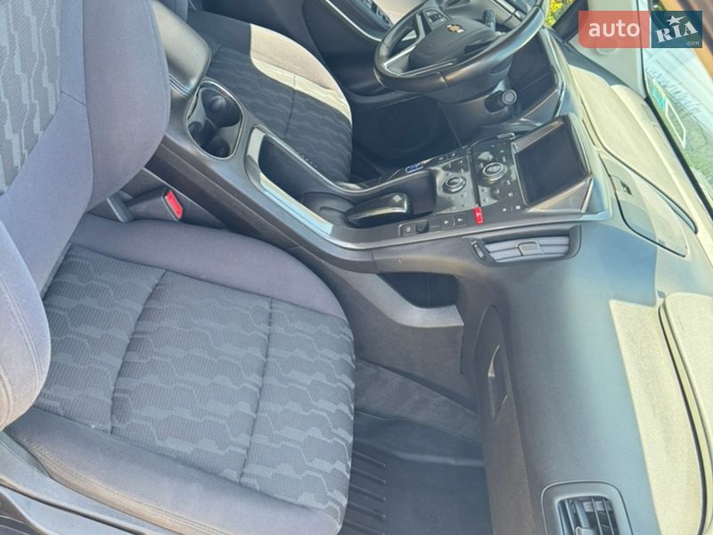 Хэтчбек Chevrolet Volt 2014 в Косове