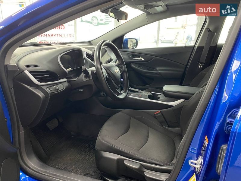 Хетчбек Chevrolet Volt 2017 в Києві