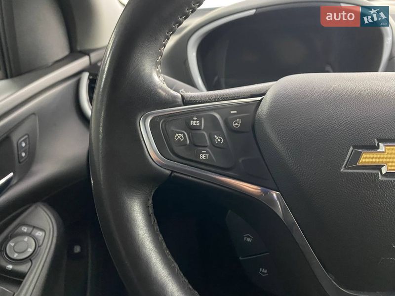 Хетчбек Chevrolet Volt 2017 в Києві