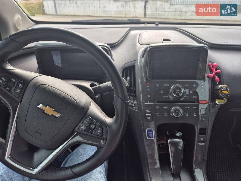 Хэтчбек Chevrolet Volt 2014 в Мурованых Куриловцах