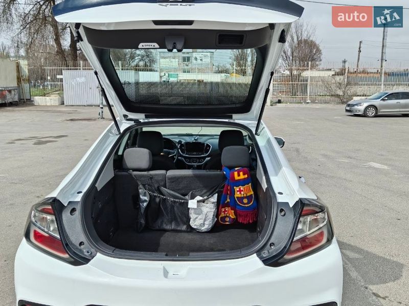 Хэтчбек Chevrolet Volt 2017 в Днепре фото 15 Хэтчбек Chevrolet Volt 2017 в Днепре
