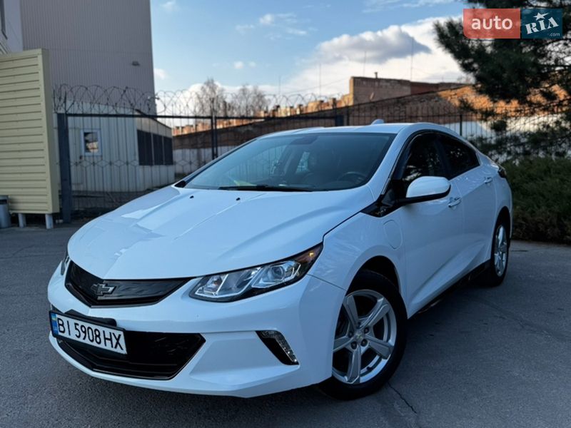 Хэтчбек Chevrolet Volt 2017 в Полтаве