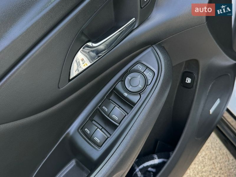 Хэтчбек Chevrolet Volt 2017 в Полтаве