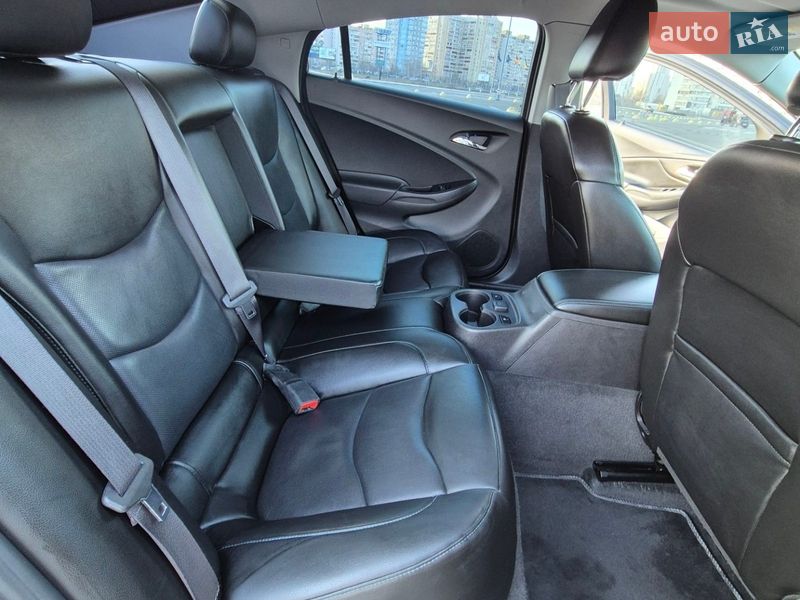 Хетчбек Chevrolet Volt 2015 в Києві фото 12 Хетчбек Chevrolet Volt 2015 в Києві