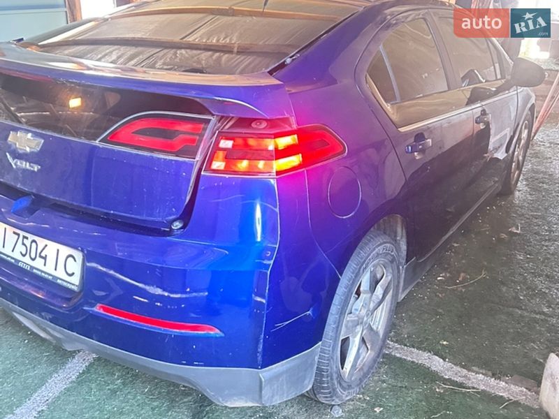 Хэтчбек Chevrolet Volt 2012 в Чутове