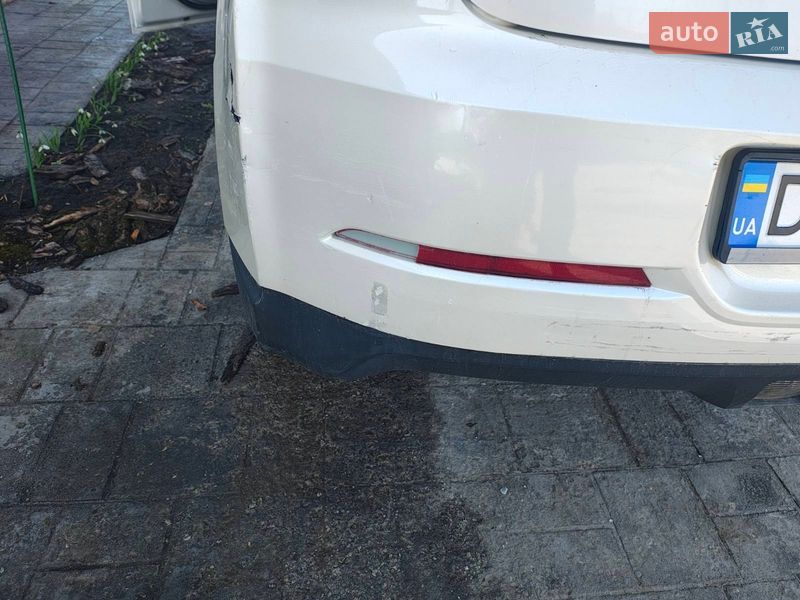 Хэтчбек Chevrolet Volt 2012 в Киеве