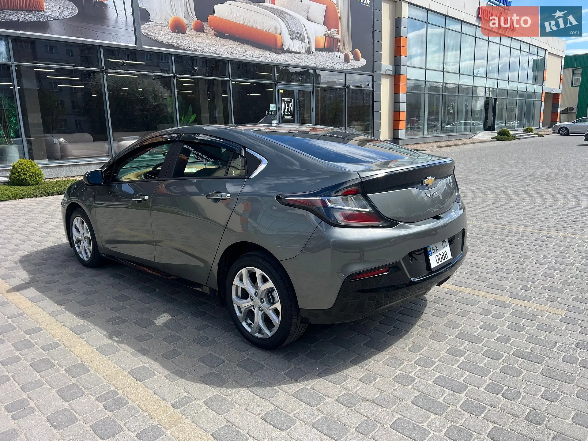 2016 Chevrolet Volt - мініатюра 8