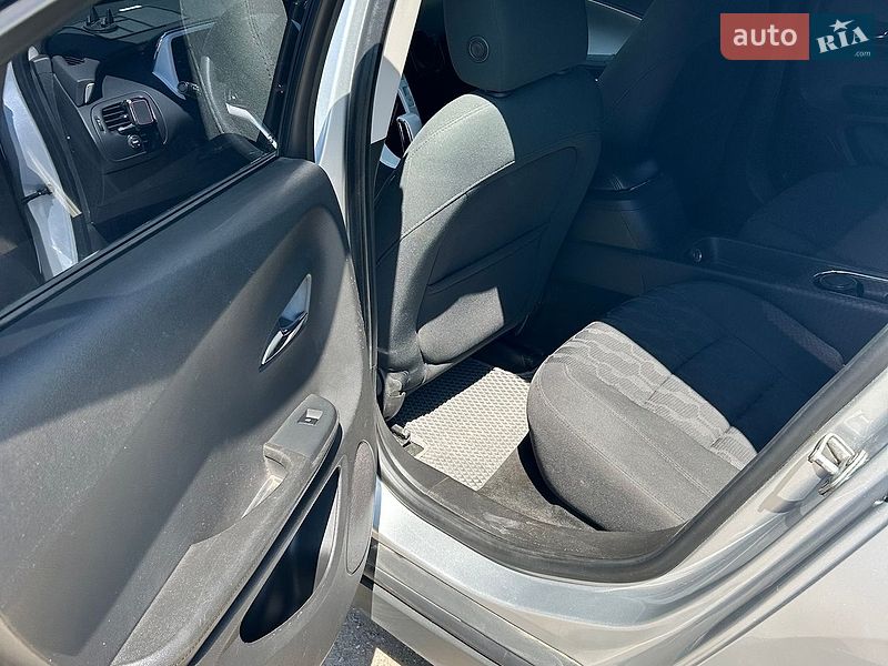 Хэтчбек Chevrolet Volt 2011 в Одессе