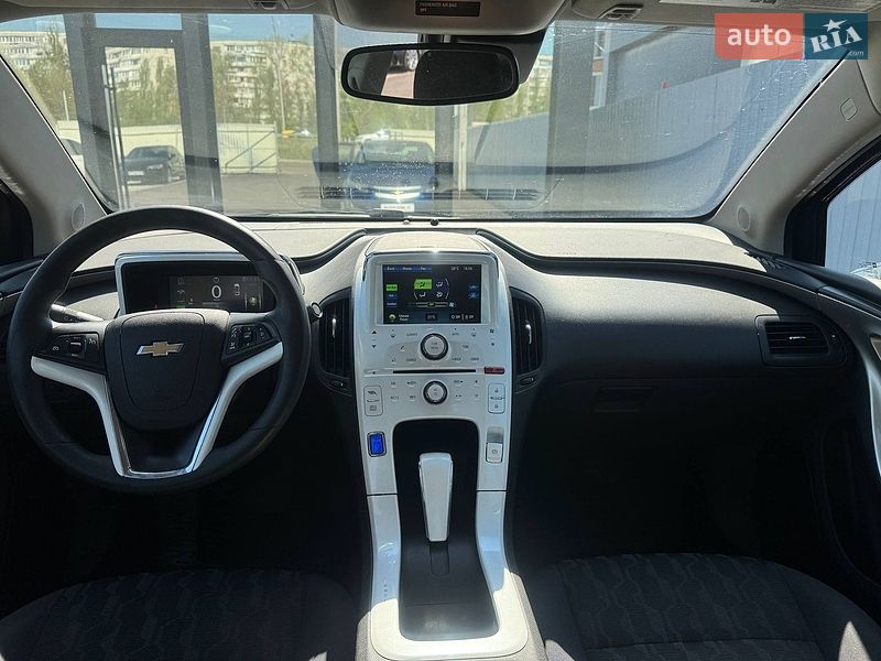 Хэтчбек Chevrolet Volt 2012 в Киеве