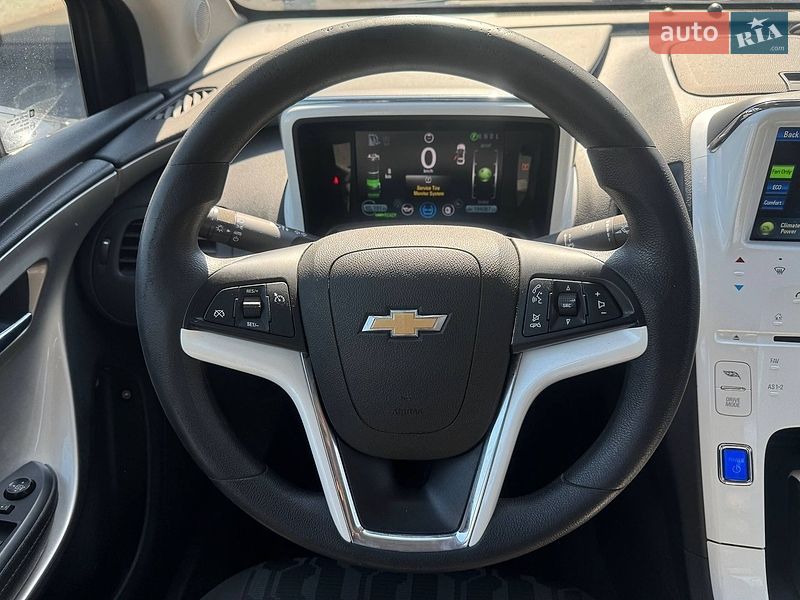 Хэтчбек Chevrolet Volt 2012 в Киеве