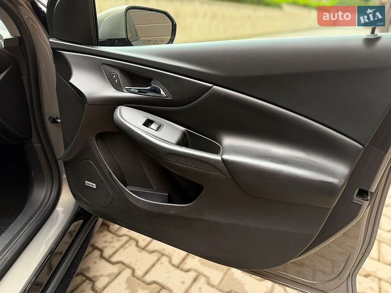 Хэтчбек Chevrolet Volt 2017 в Измаиле