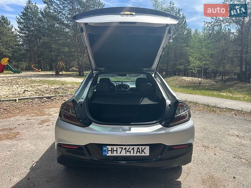 Хэтчбек Chevrolet Volt 2018 в Киеве