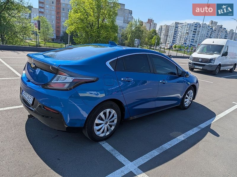 Хэтчбек Chevrolet Volt 2016 в Чернигове