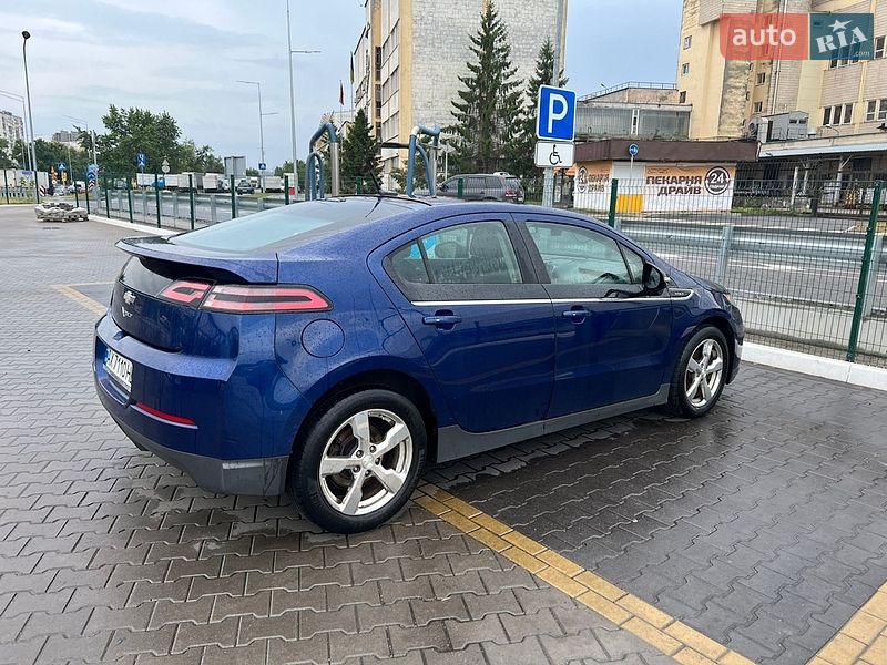 Хетчбек Chevrolet Volt 2013 в Києві