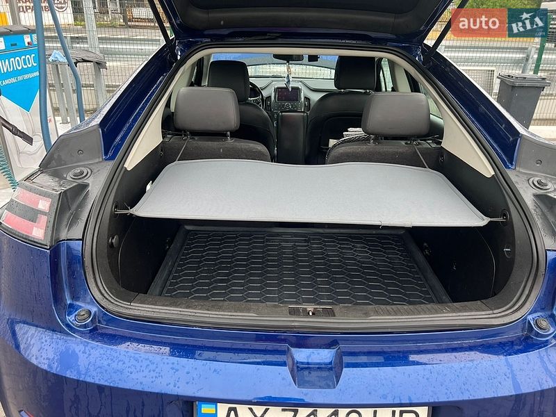 Хетчбек Chevrolet Volt 2013 в Києві