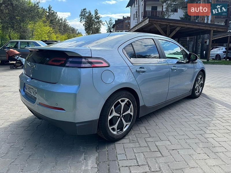 Хетчбек Chevrolet Volt 2012 в Києві