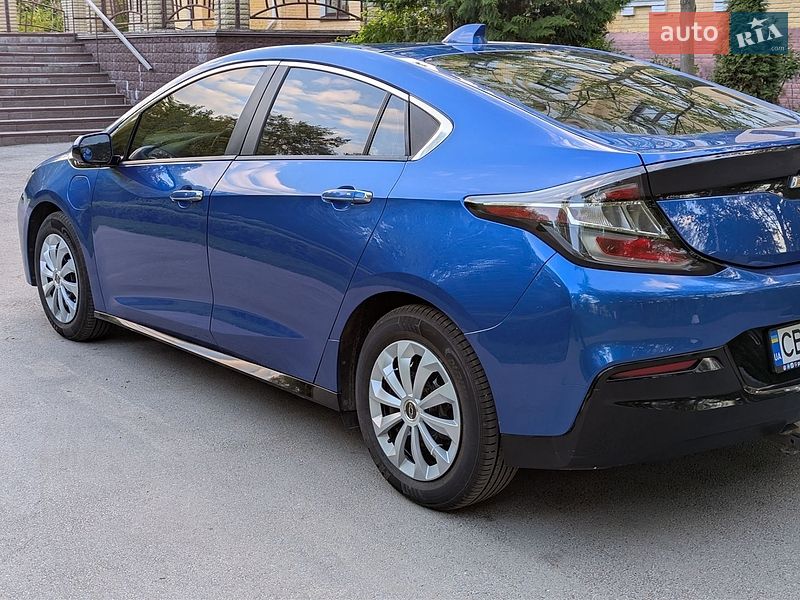 Хэтчбек Chevrolet Volt 2016 в Чернигове